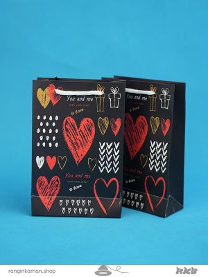 ساک دستی مشکی طرح قلب Black handbag with heart design